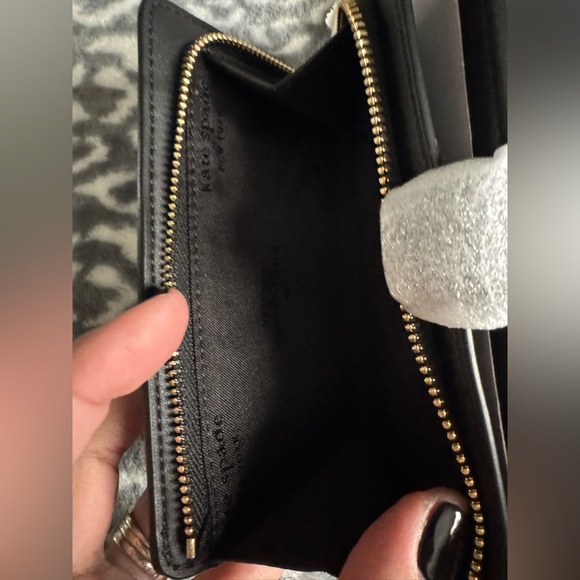 Kate Spade Madison wallet - Picture 6 of 10